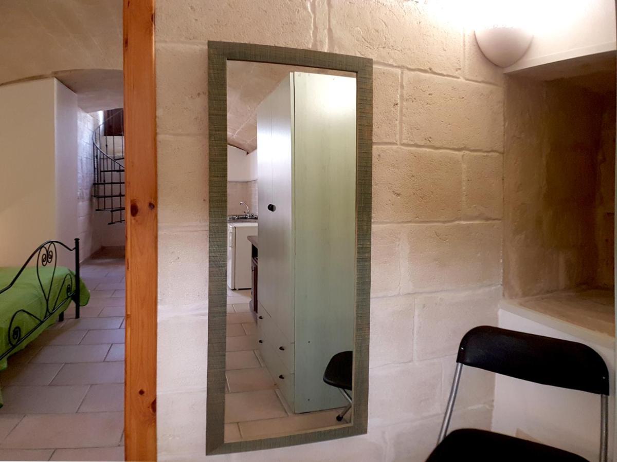 Oikia Vacanze Uggiano La Chiesa Casa Dante Luaran gambar