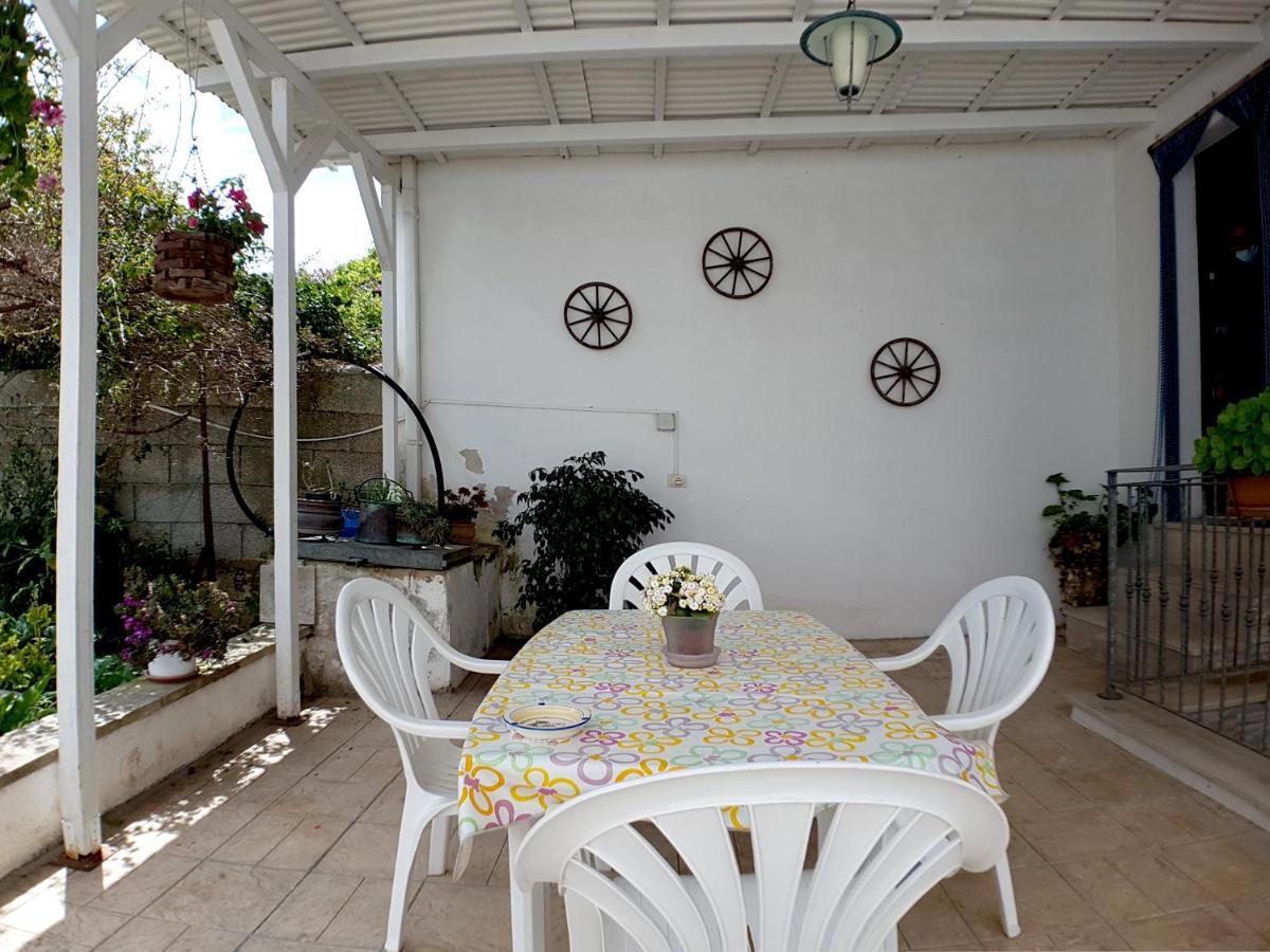 Oikia Vacanze Uggiano La Chiesa Casa Dante Luaran gambar