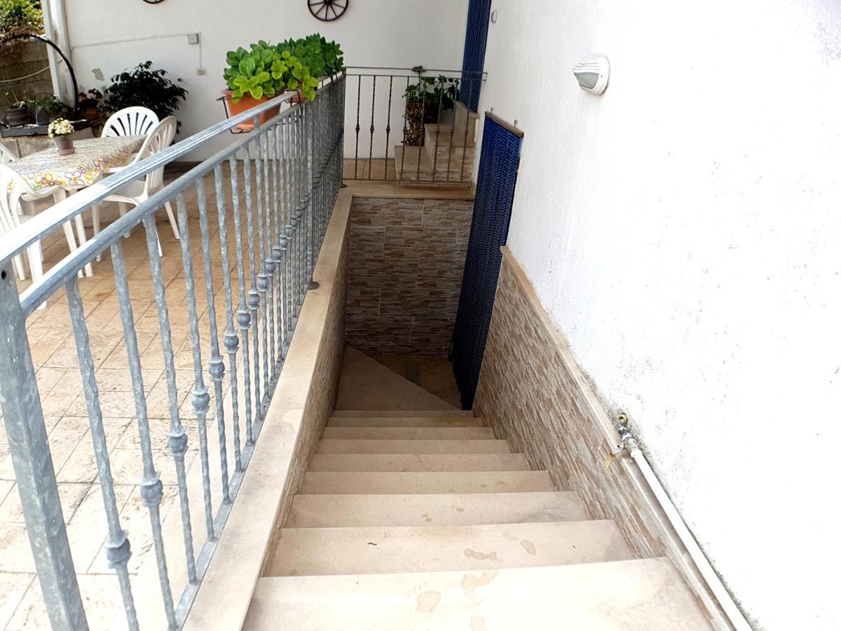 Oikia Vacanze Uggiano La Chiesa Casa Dante Luaran gambar