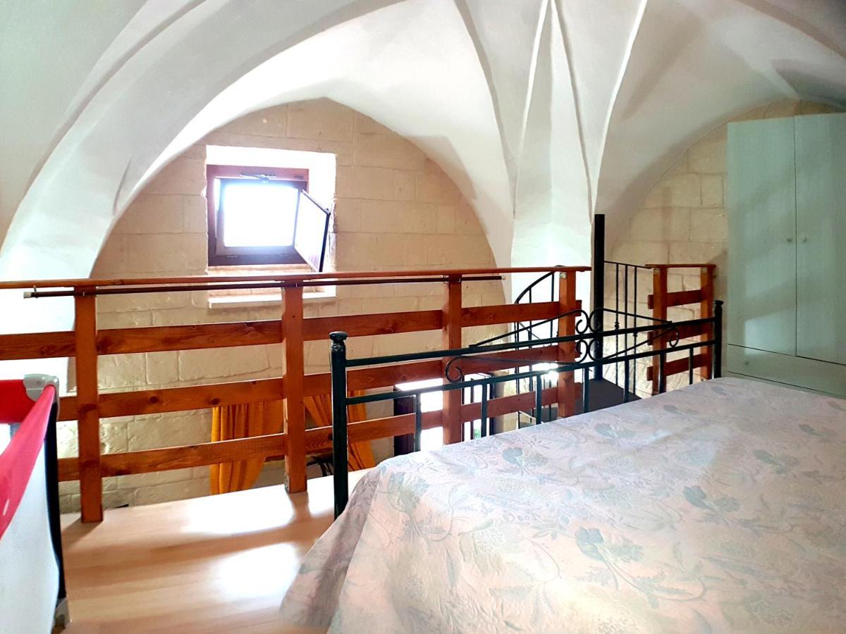 Oikia Vacanze Uggiano La Chiesa Casa Dante Luaran gambar