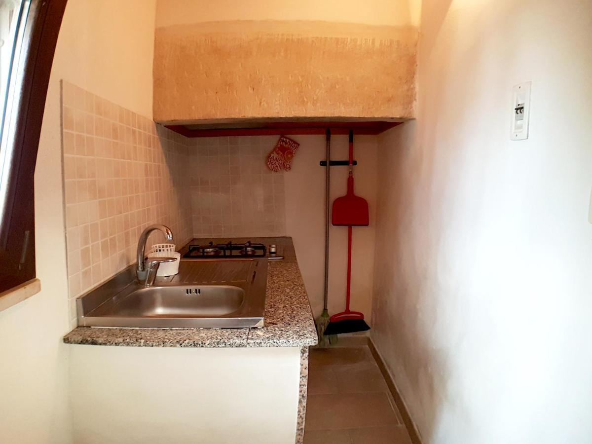 Oikia Vacanze Uggiano La Chiesa Casa Dante Luaran gambar
